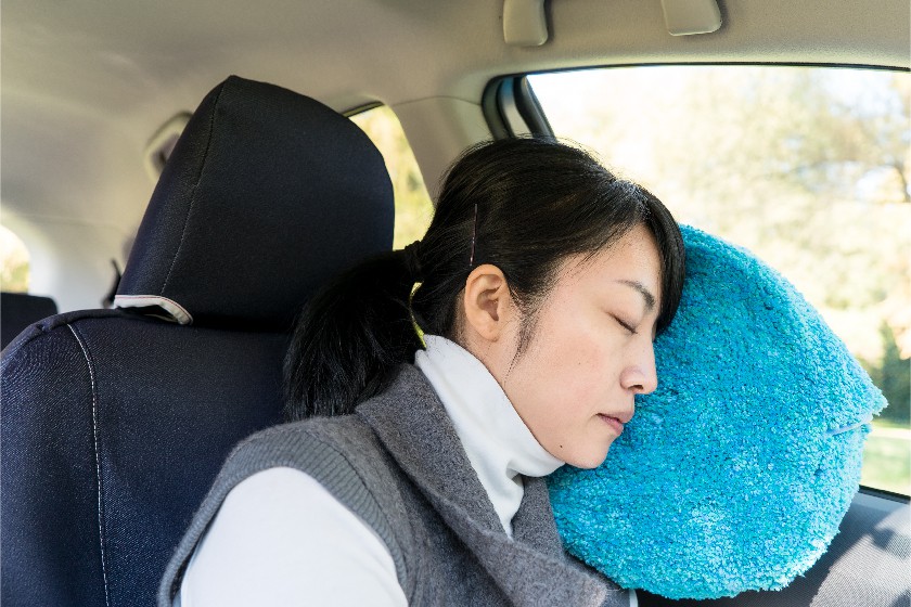 車内で一休み 快適仮眠術 カー用品のジェームス