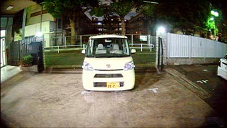後方録画はあおり運転対策としても。夜間でもナンバーまでくっきり。
